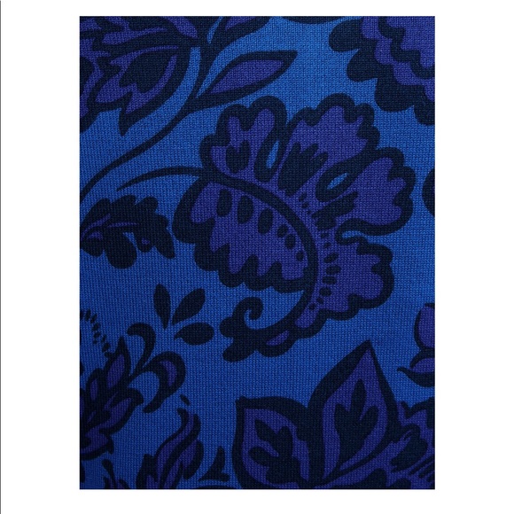 ✨🛍 Button Front Cardigan 🛍✨ - Picture 2 of 3